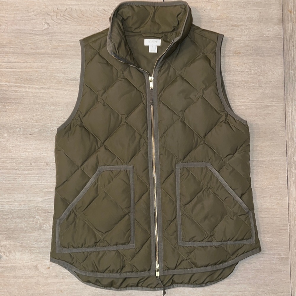 Olive green j.crew puffer vest
